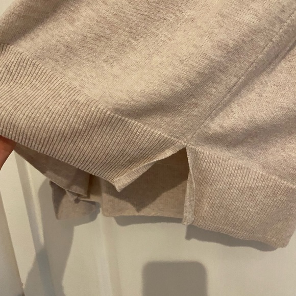 Old Navy • Mock neck sweater - Picture 5 of 6